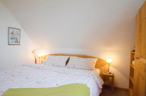 Ferienwohnung Stockrose Миделхаген Екстериор снимка